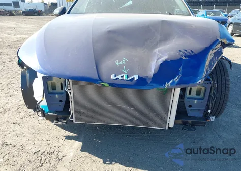 2025 Kia K5 Gt-Line из США, поврежденный, VIN KNAG64J76S5350185